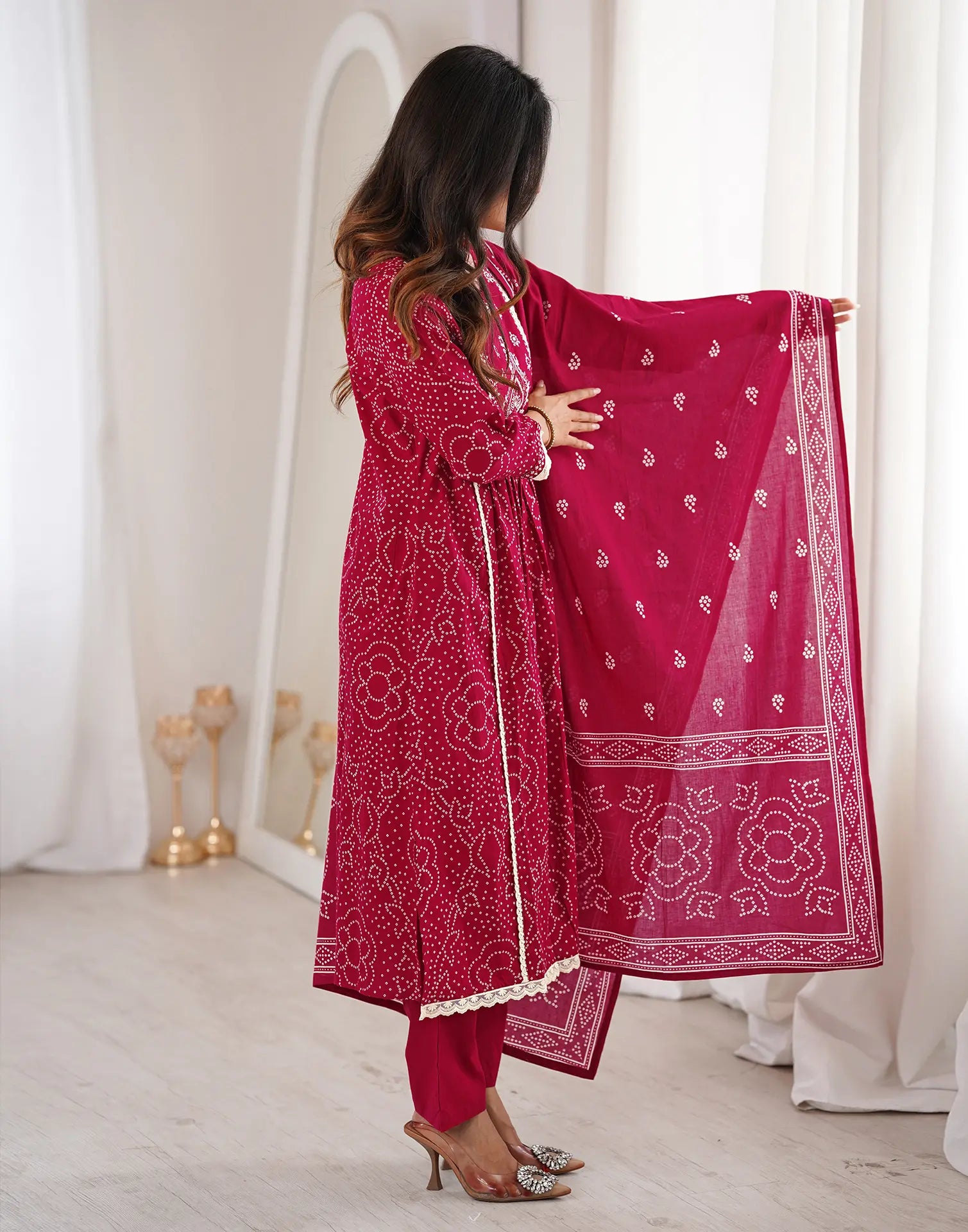 Skylee Viscose Bandhani Straight 3 Piece Kurta Set For Woman