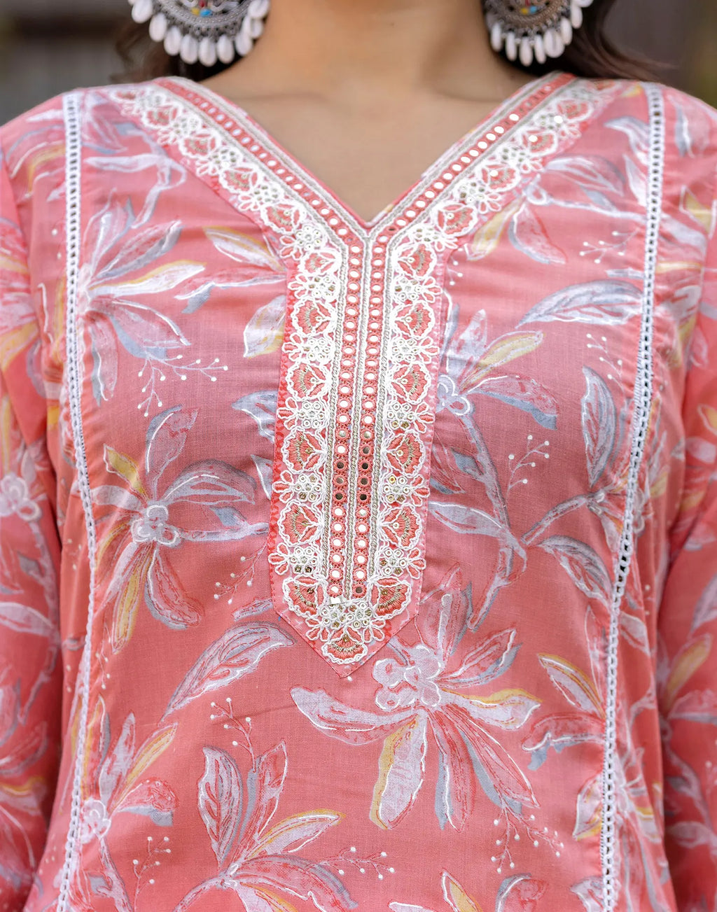 Skylee Cotton Printed Straight 3 Piece Kurta Set For Woman
