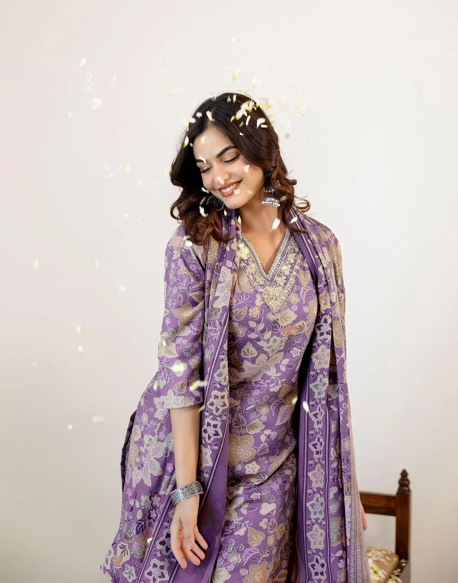 Skylee Viscose Printed Straight 3 Piece Kurta Set For Woman