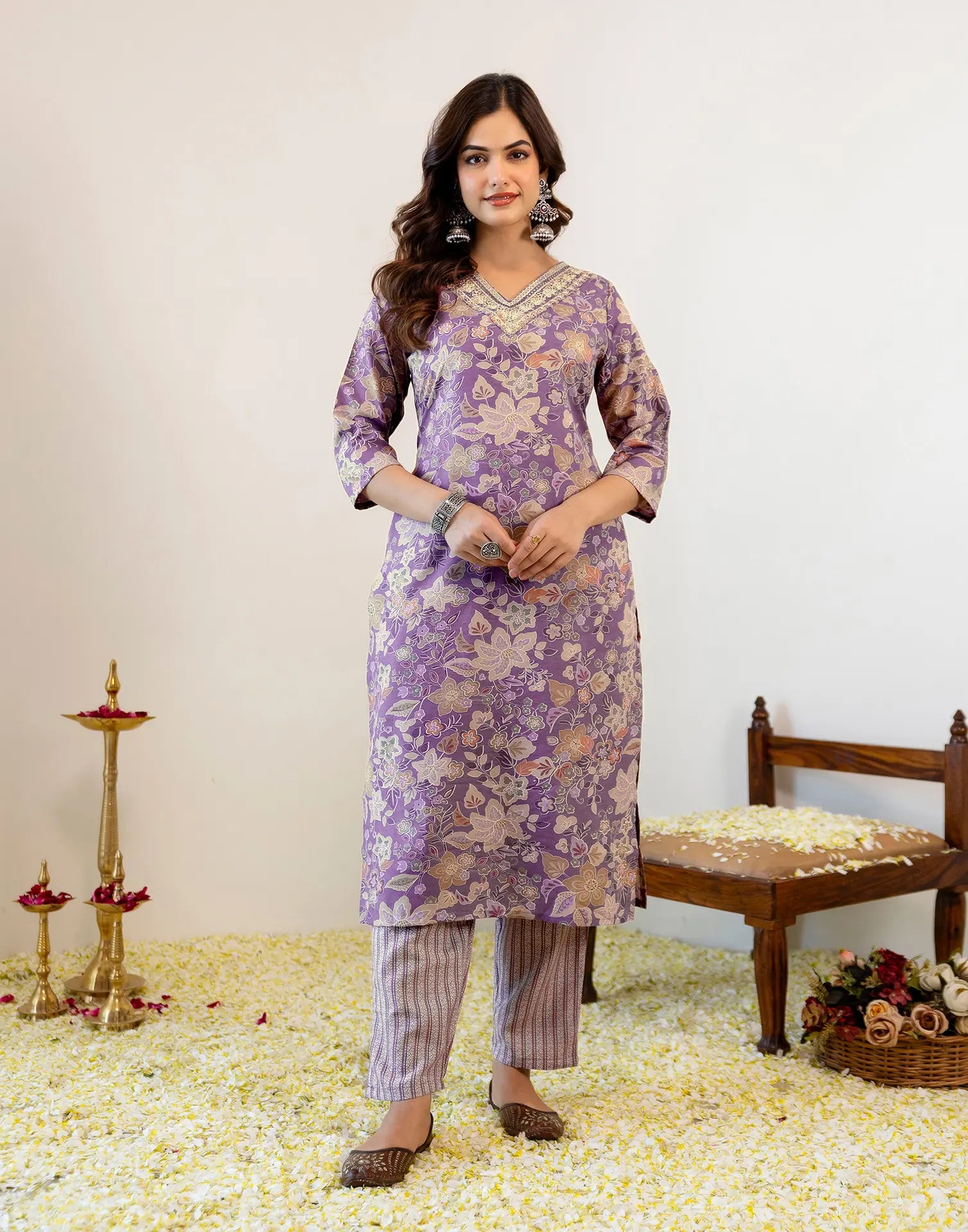 Skylee Viscose Printed Straight 3 Piece Kurta Set For Woman