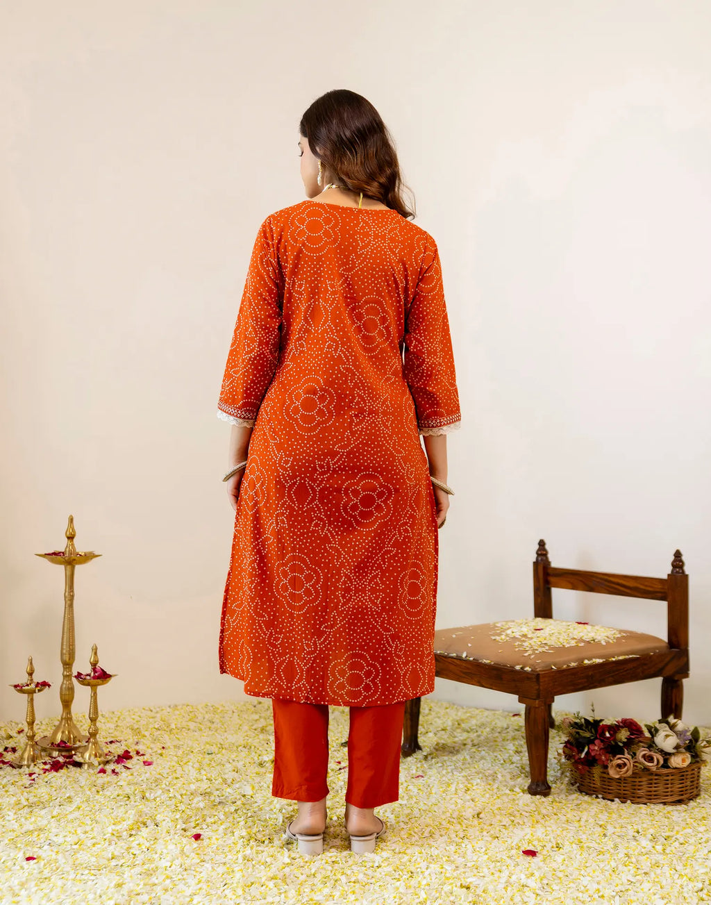 Skylee Viscose Bandhani Straight 3 Piece Kurta Set For Woman