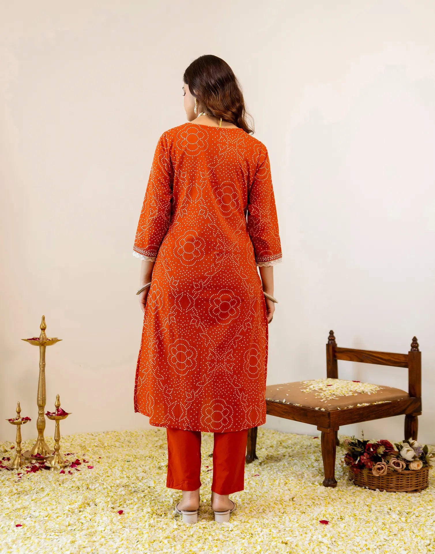 Skylee Viscose Bandhani Straight 3 Piece Kurta Set For Woman