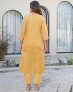 Skylee Linen Floral Print Straight 3 Piece Kurta Set For Woman