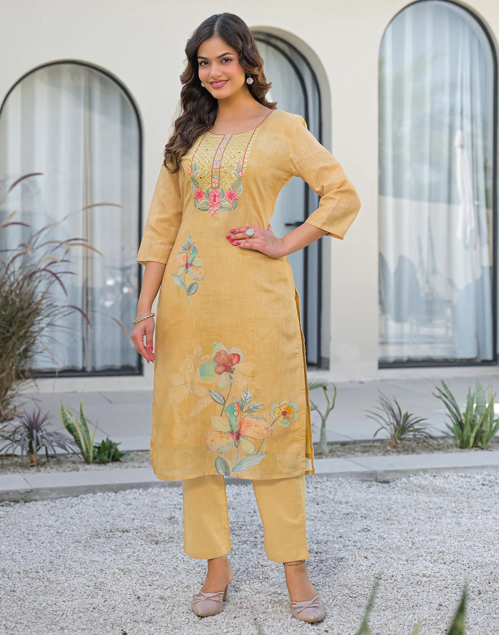 Skylee Linen Floral Print Straight 3 Piece Kurta Set For Woman