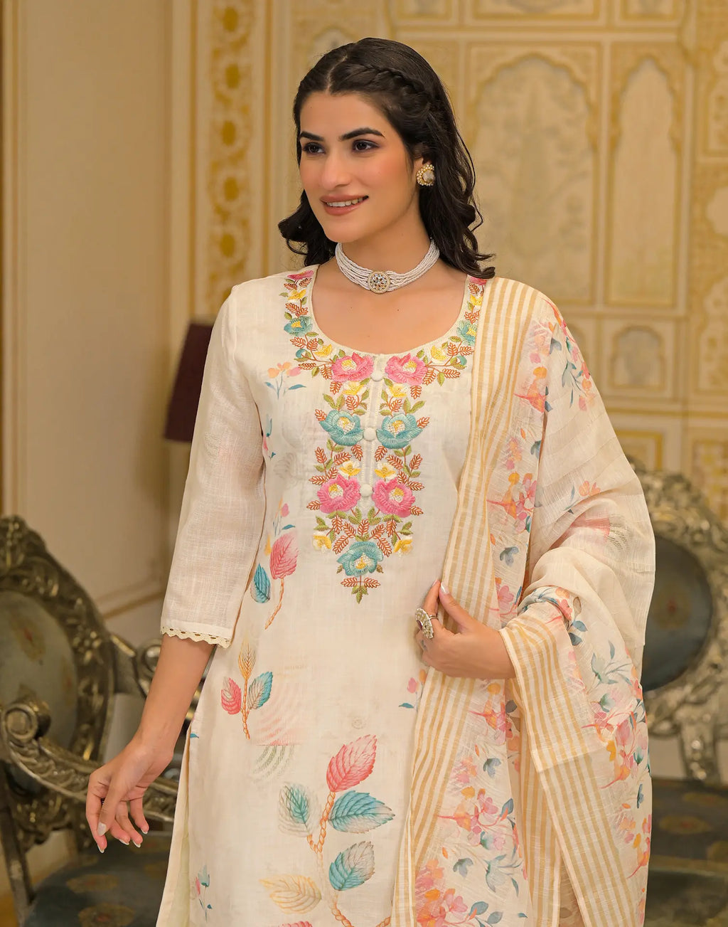 Skylee Linen Printed Straight 3 Piece Kurta Set For Woman
