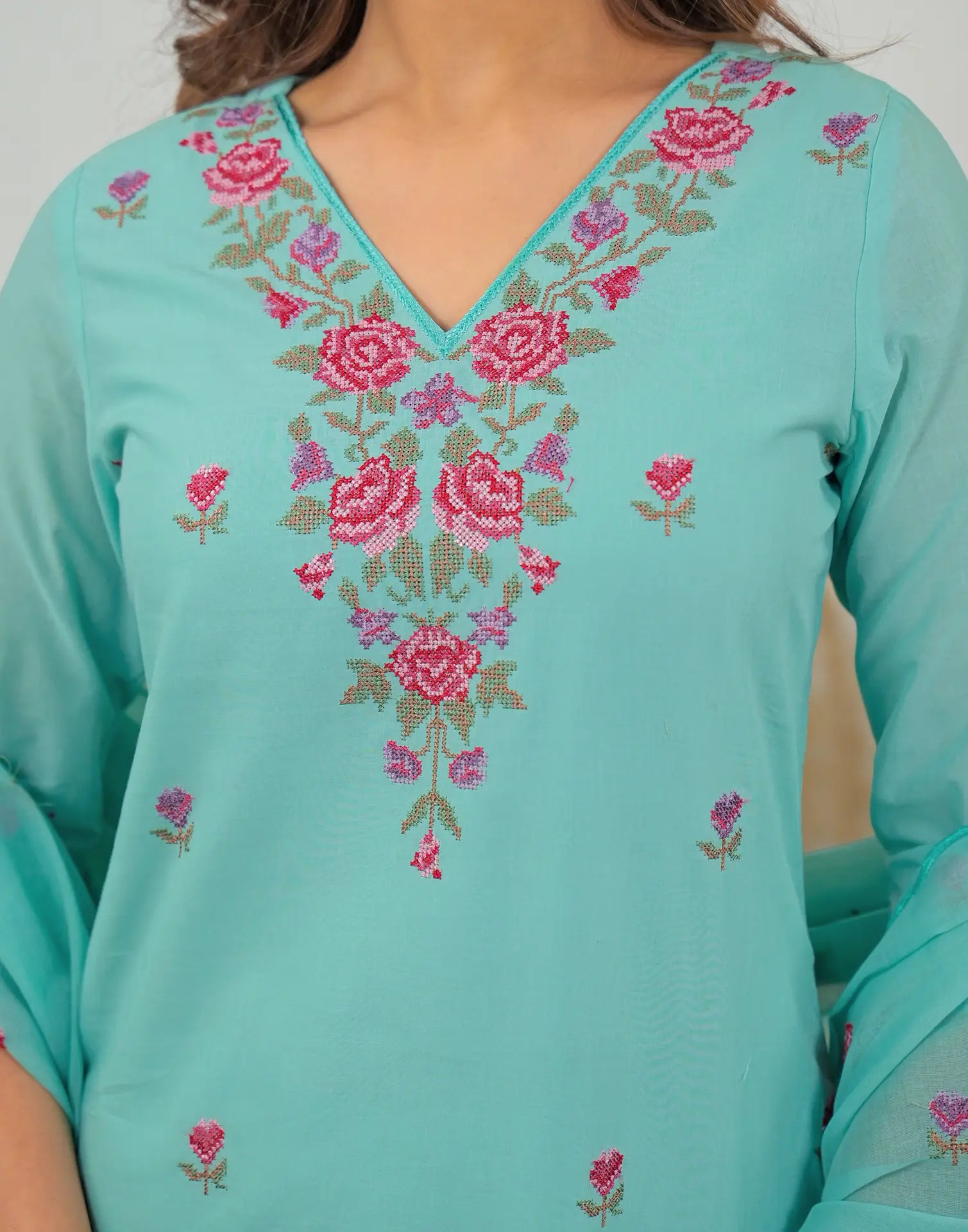 Skylee Cotton Embroidered Straight 3 Piece Kurta Set For Woman