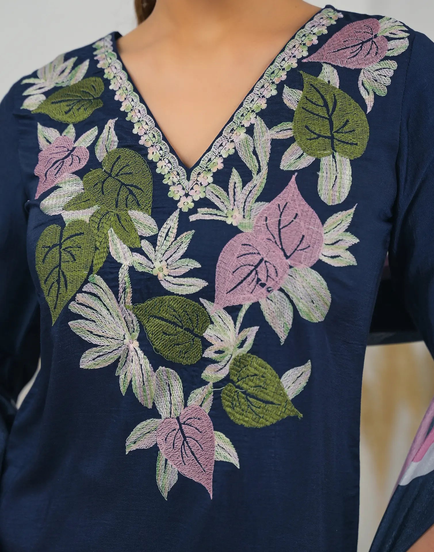 Skylee Chinnon Embroidered Straight 3 Piece Kurta Set For Woman