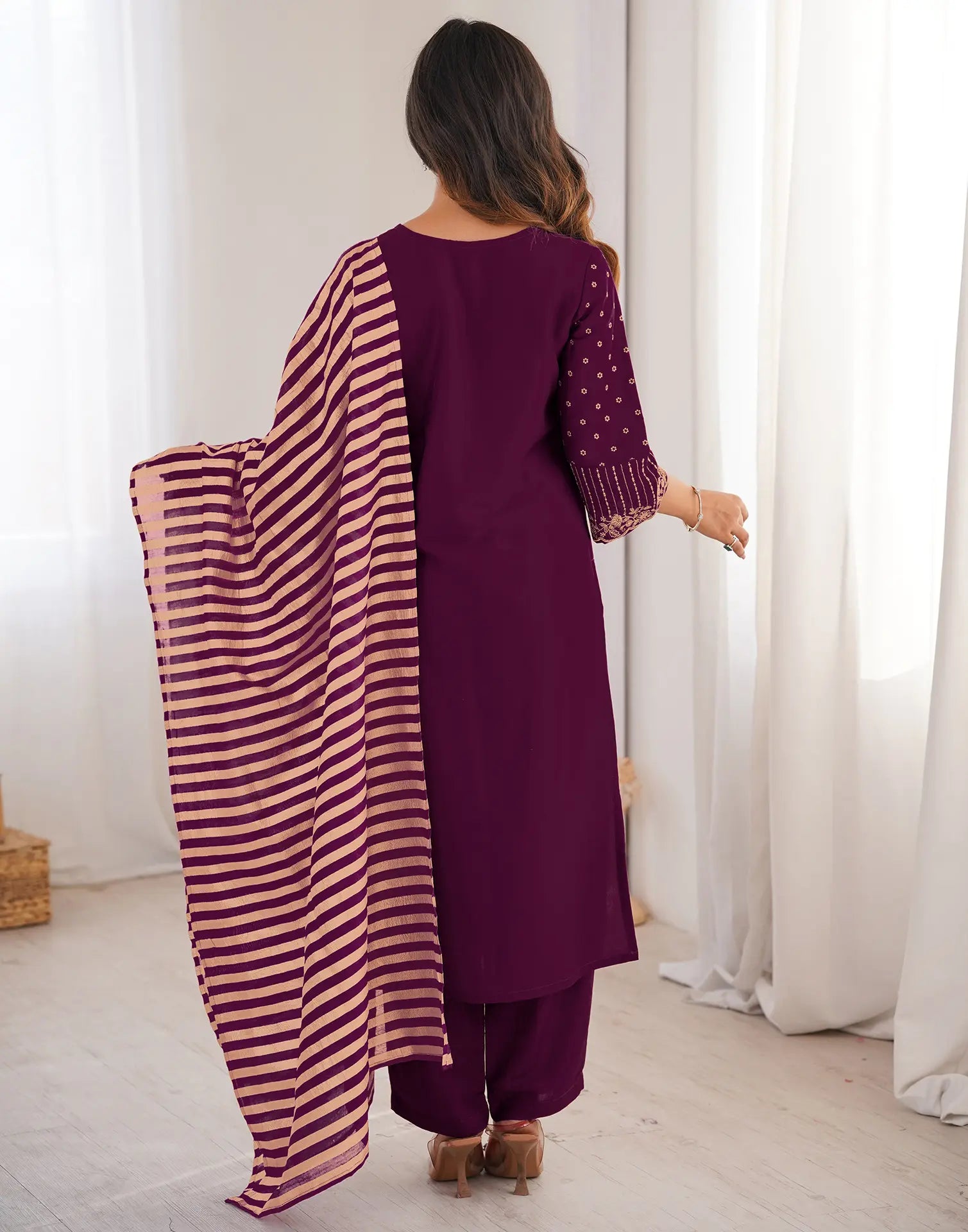 Skylee Chinnon Embroidered Straight 3 Piece Kurta Set For Woman