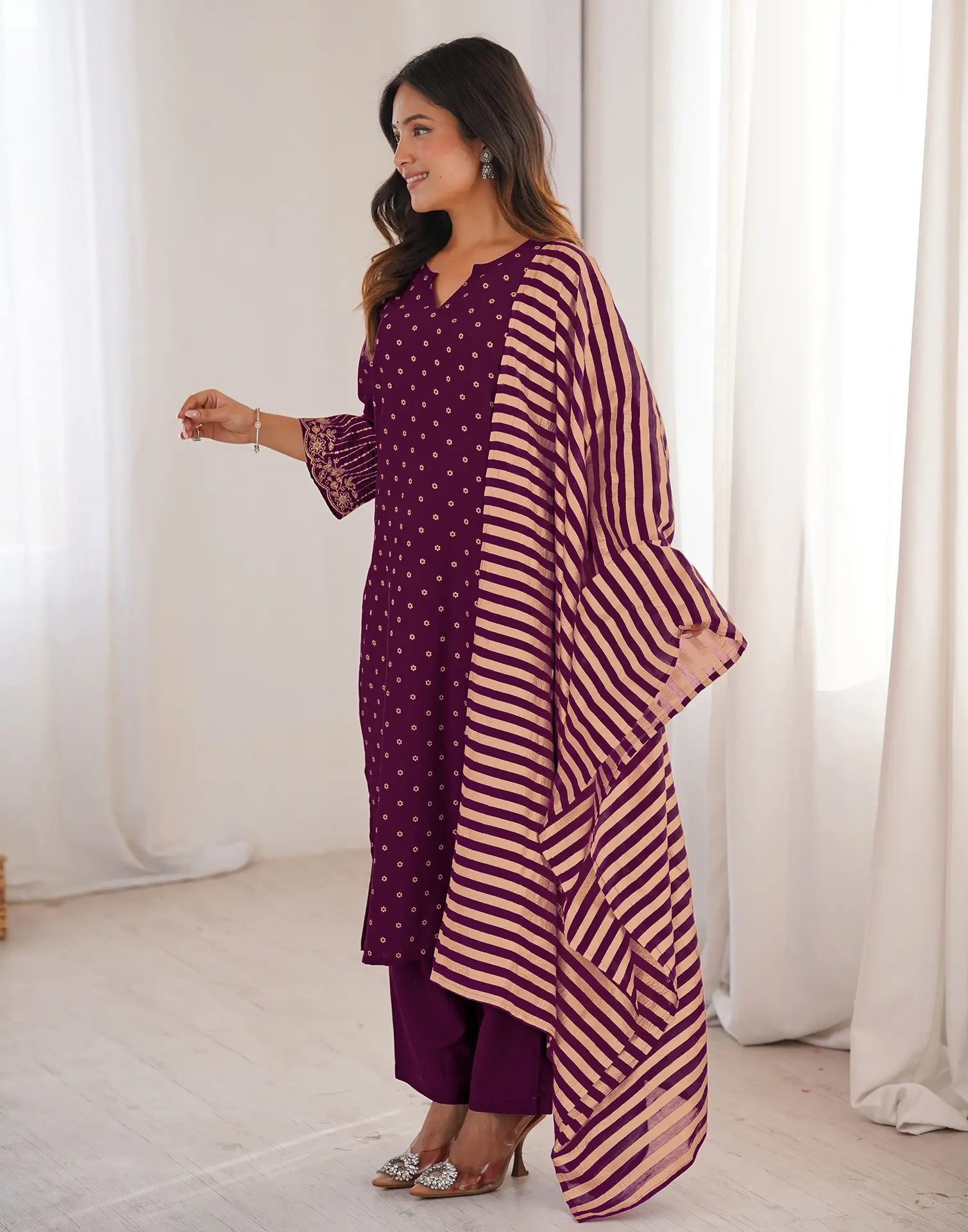 Skylee Chinnon Embroidered Straight 3 Piece Kurta Set For Woman