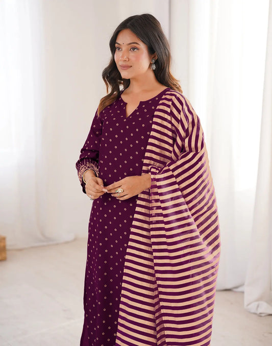 Chinnon Embroidered Straight 3 Piece Kurta Set