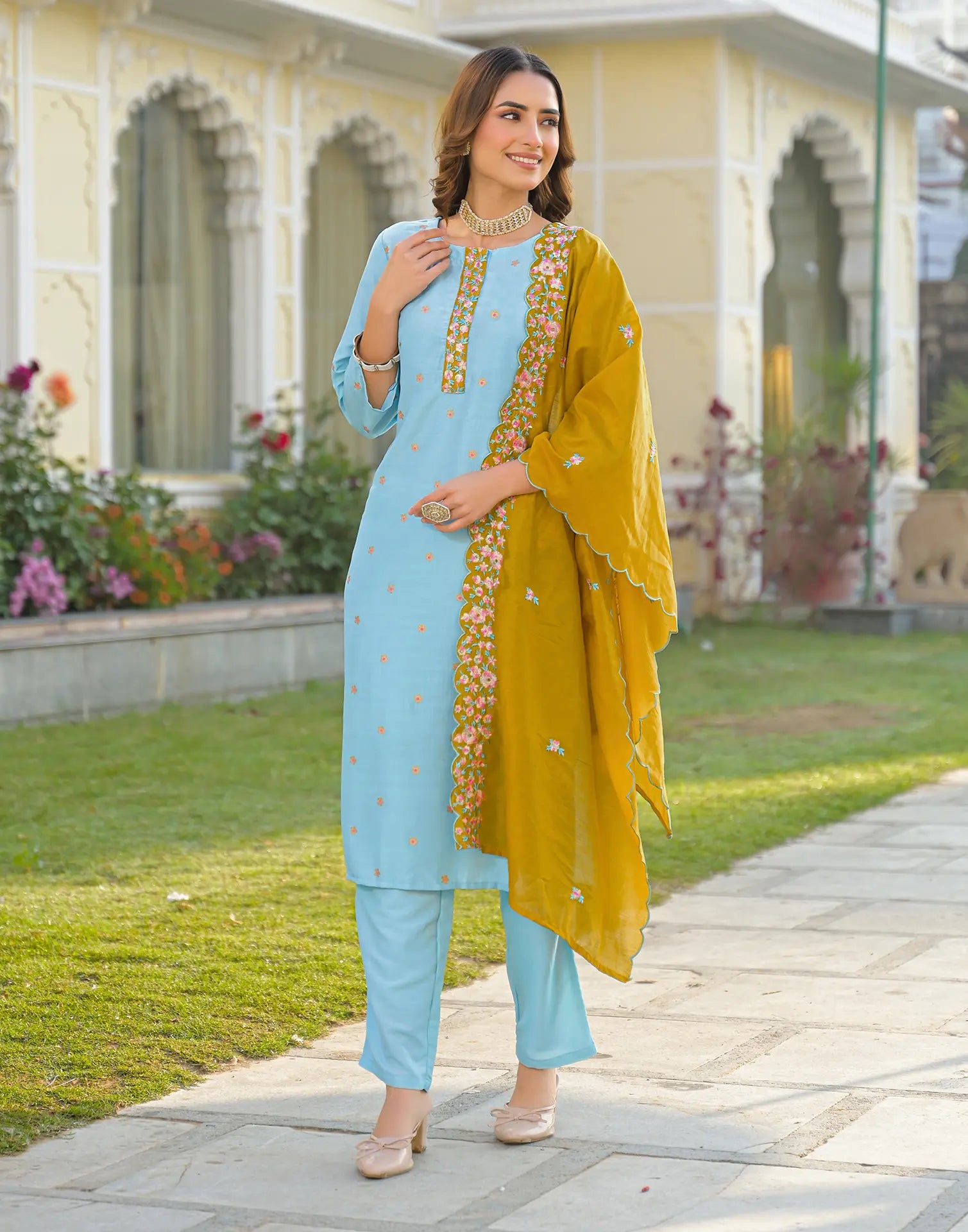 Skylee Chinnon Foil Print Straight 3 Piece Kurta Set For Woman