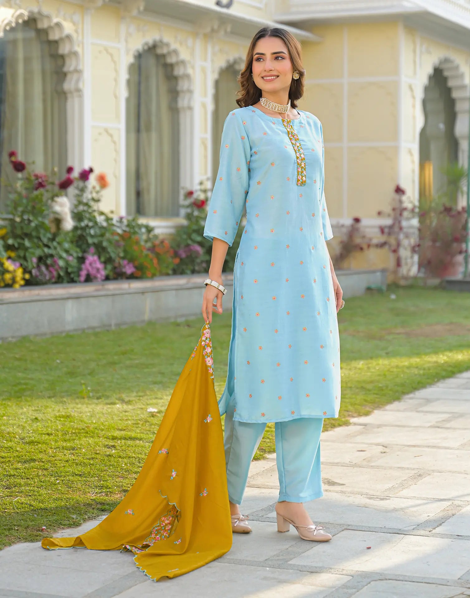 Skylee Chinnon Foil Print Straight 3 Piece Kurta Set For Woman