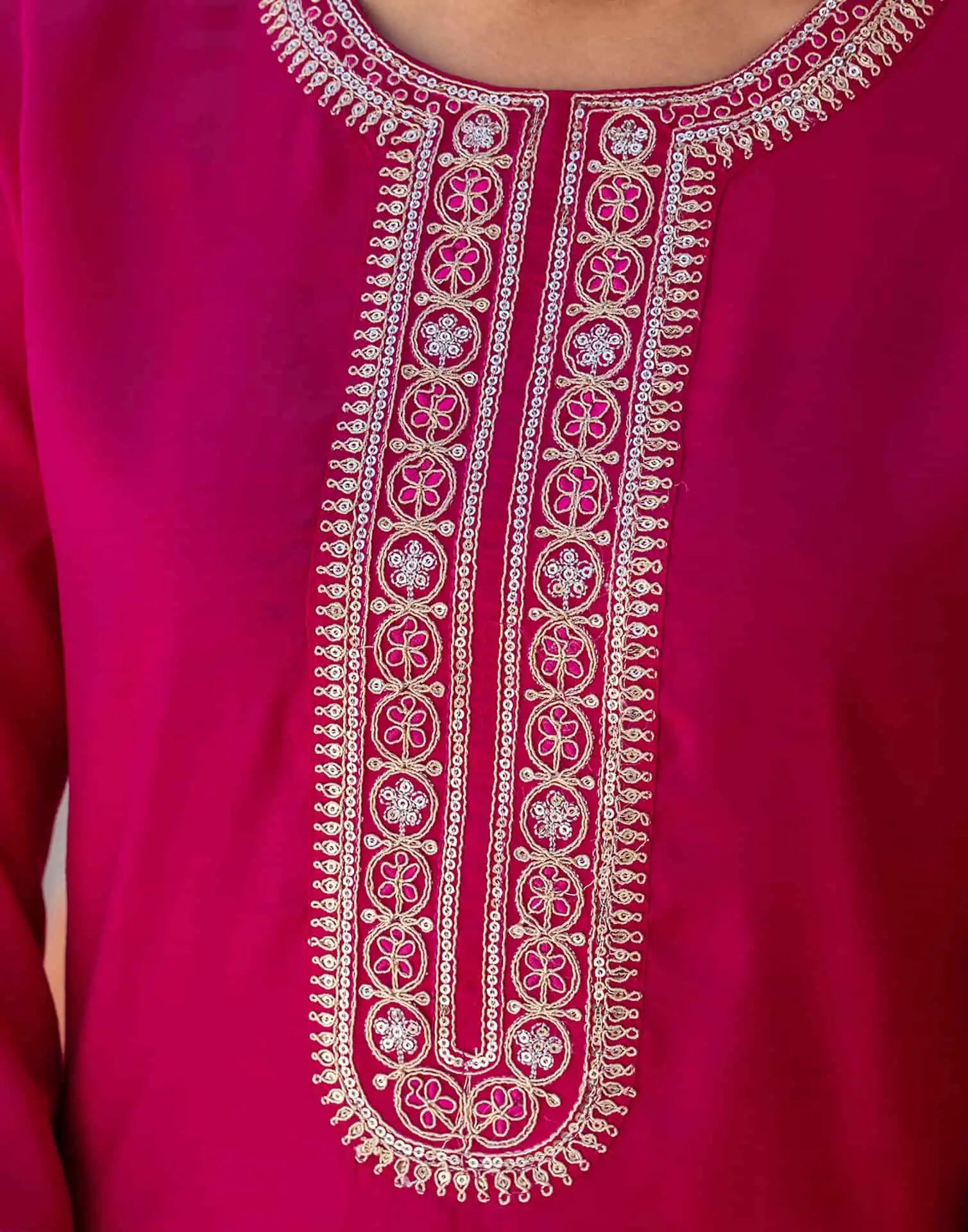 affordable round neck kurta set 