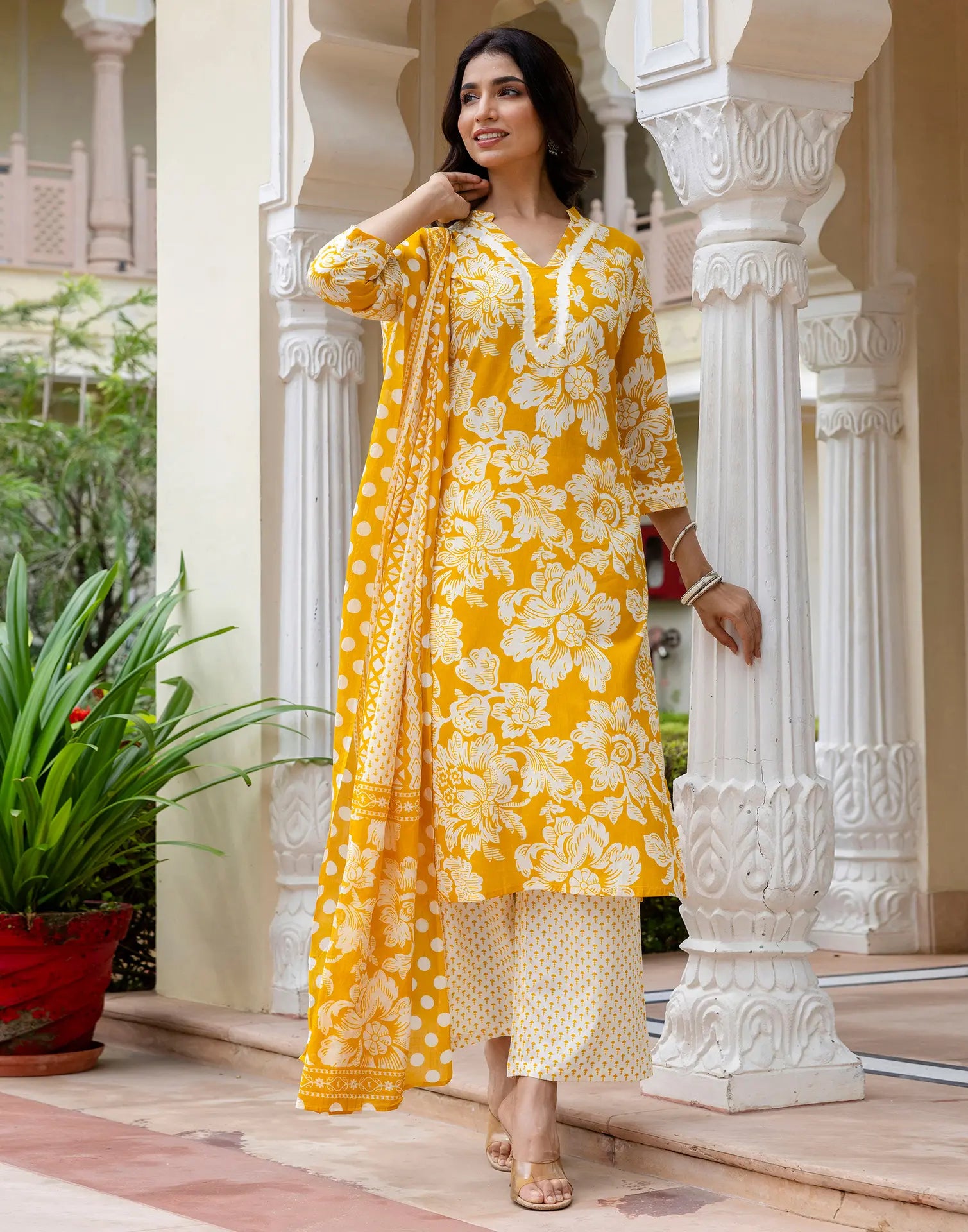 Skylee Cotton Printed Straight 3 Piece Kurta Set For Woman