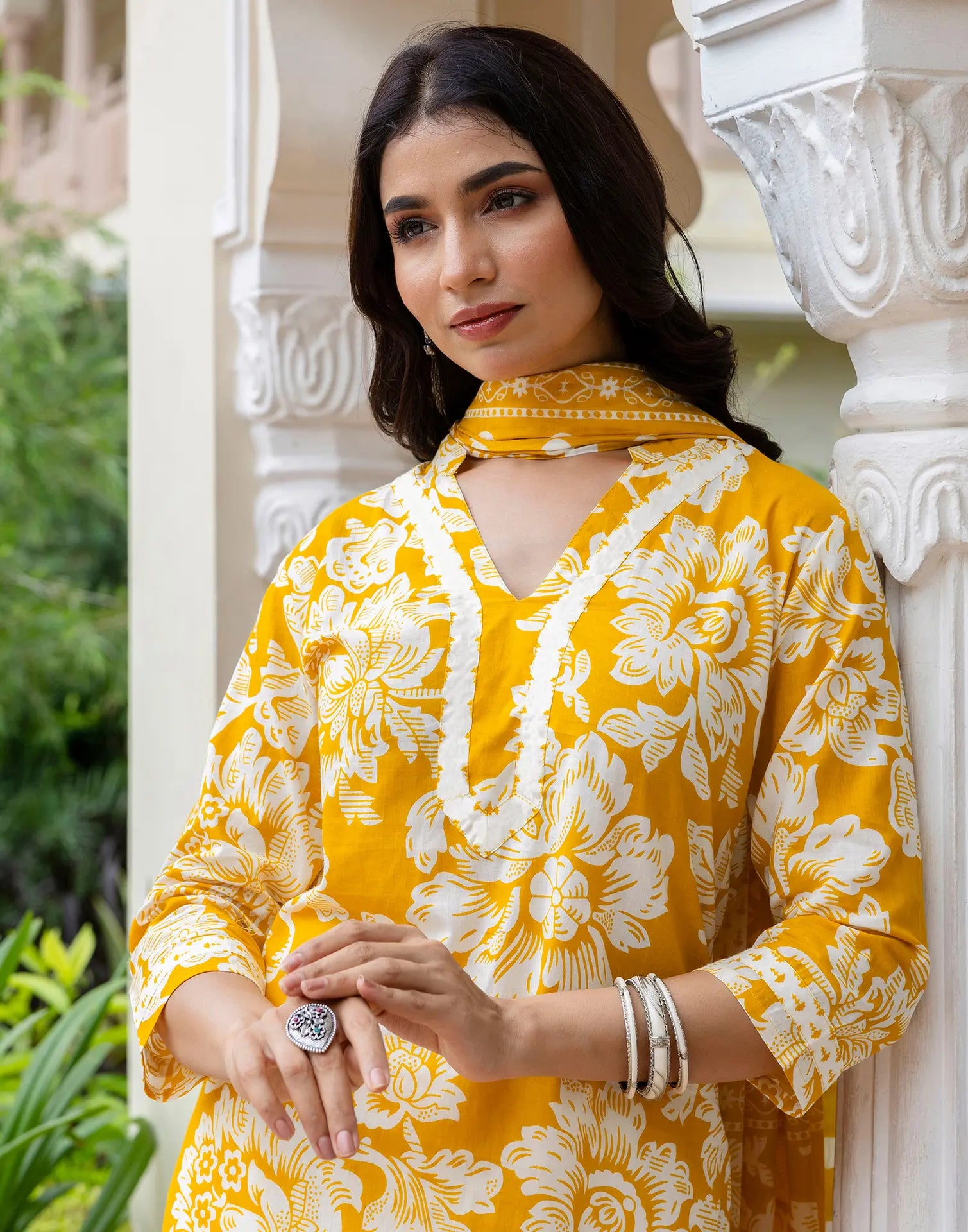 Skylee Cotton Printed Straight 3 Piece Kurta Set For Woman