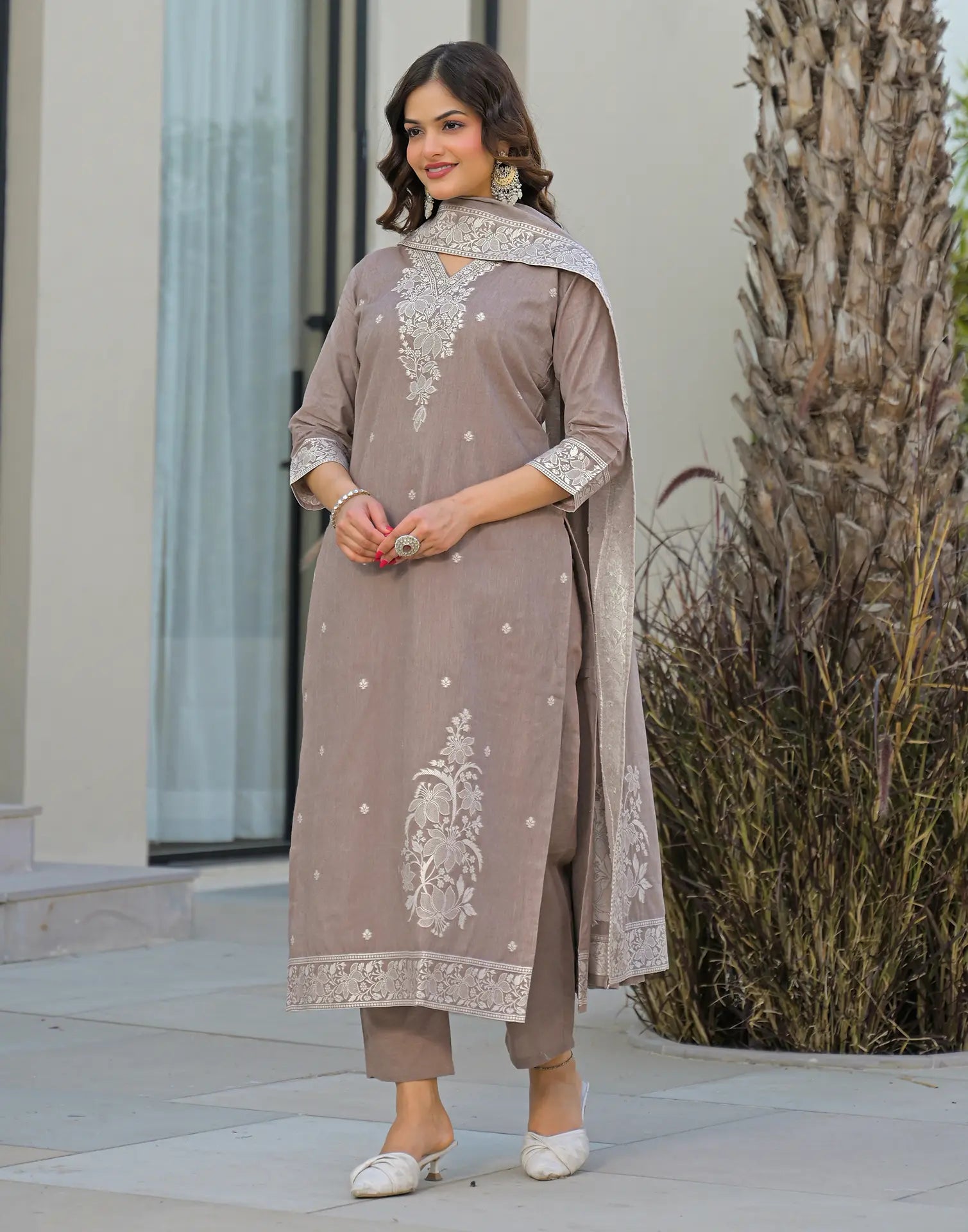 Skylee Cotton Woven Straight 3 Piece Kurta Set For Woman