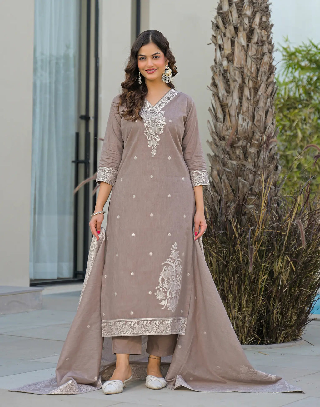 Skylee Cotton Woven Straight 3 Piece Kurta Set For Woman