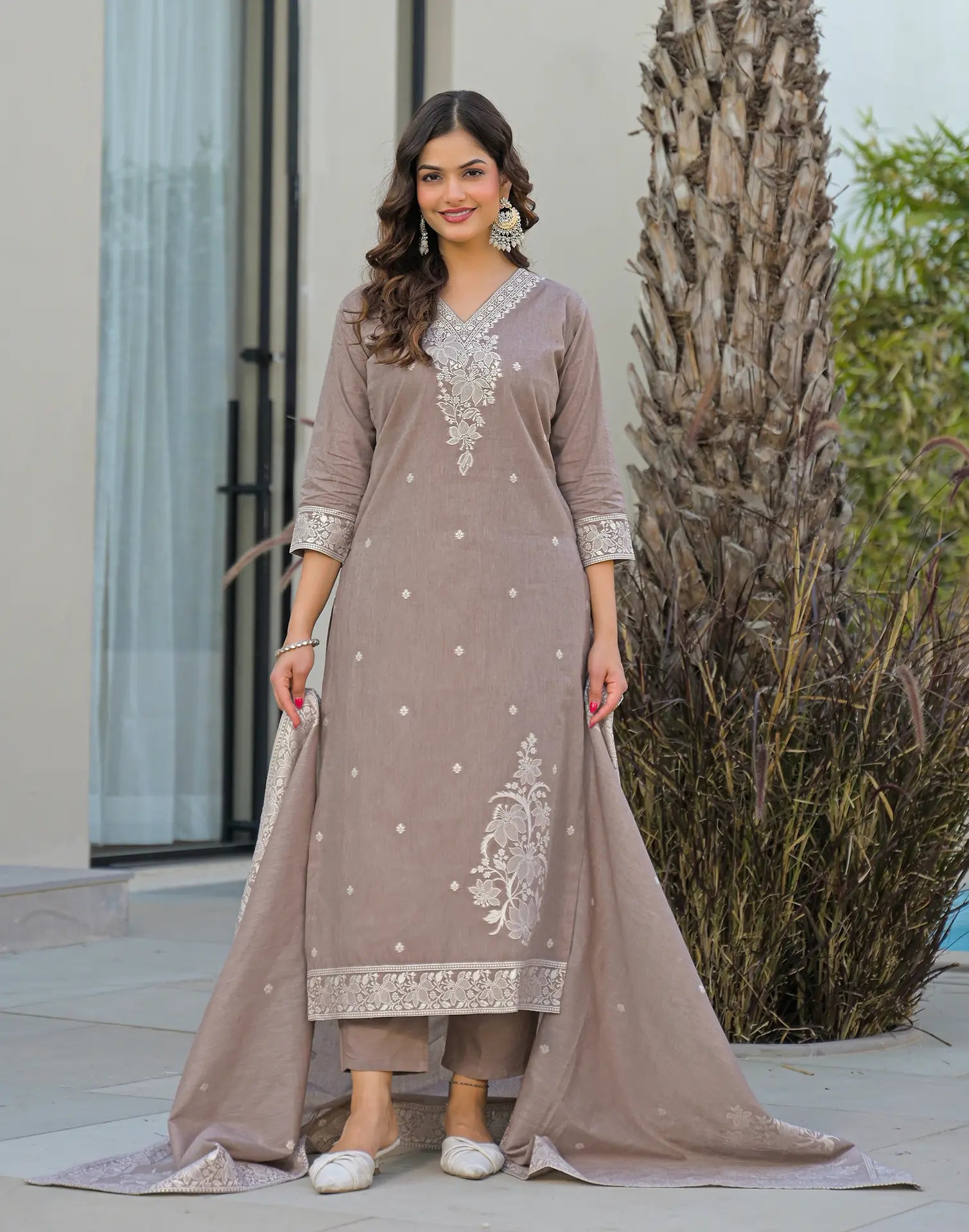 Skylee Cotton Woven Straight 3 Piece Kurta Set For Woman