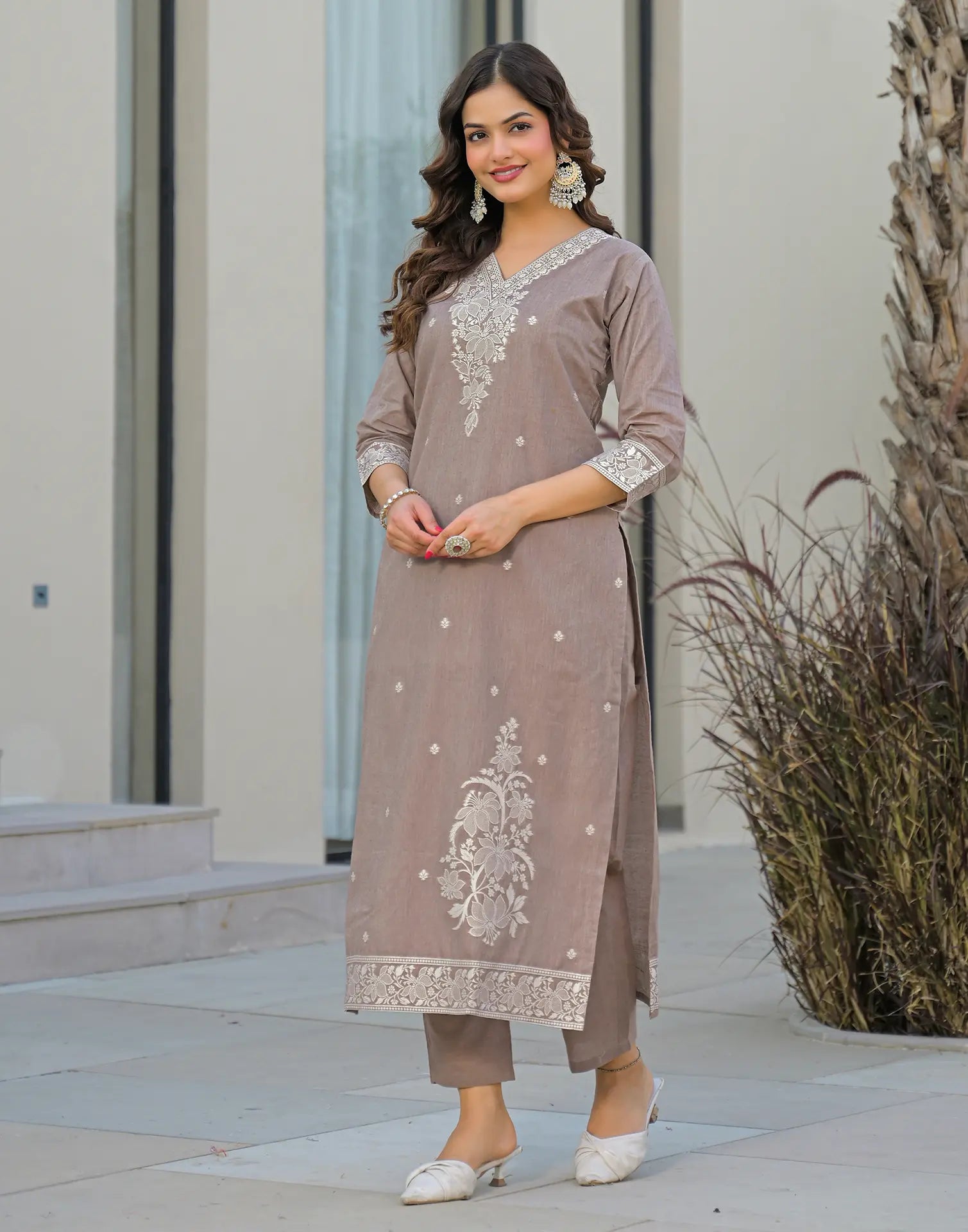 Skylee Cotton Woven Straight 3 Piece Kurta Set For Woman