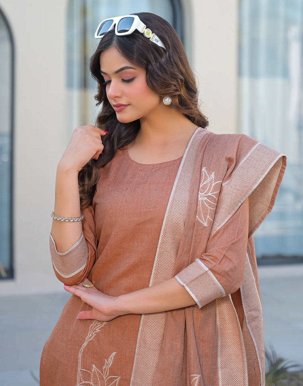 Skylee Cotton Woven Straight 3 Piece Kurta Set For Woman