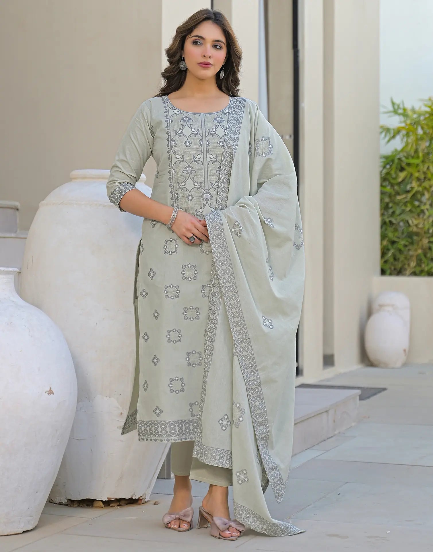 Skylee Cotton Woven Straight 3 Piece Kurta Set For Woman