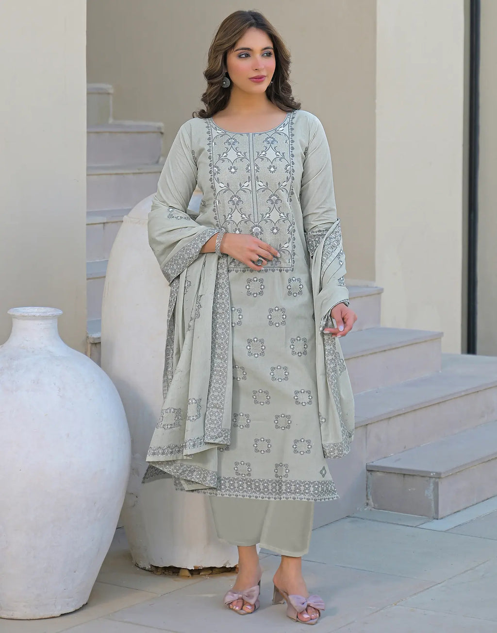 Skylee Cotton Woven Straight 3 Piece Kurta Set For Woman