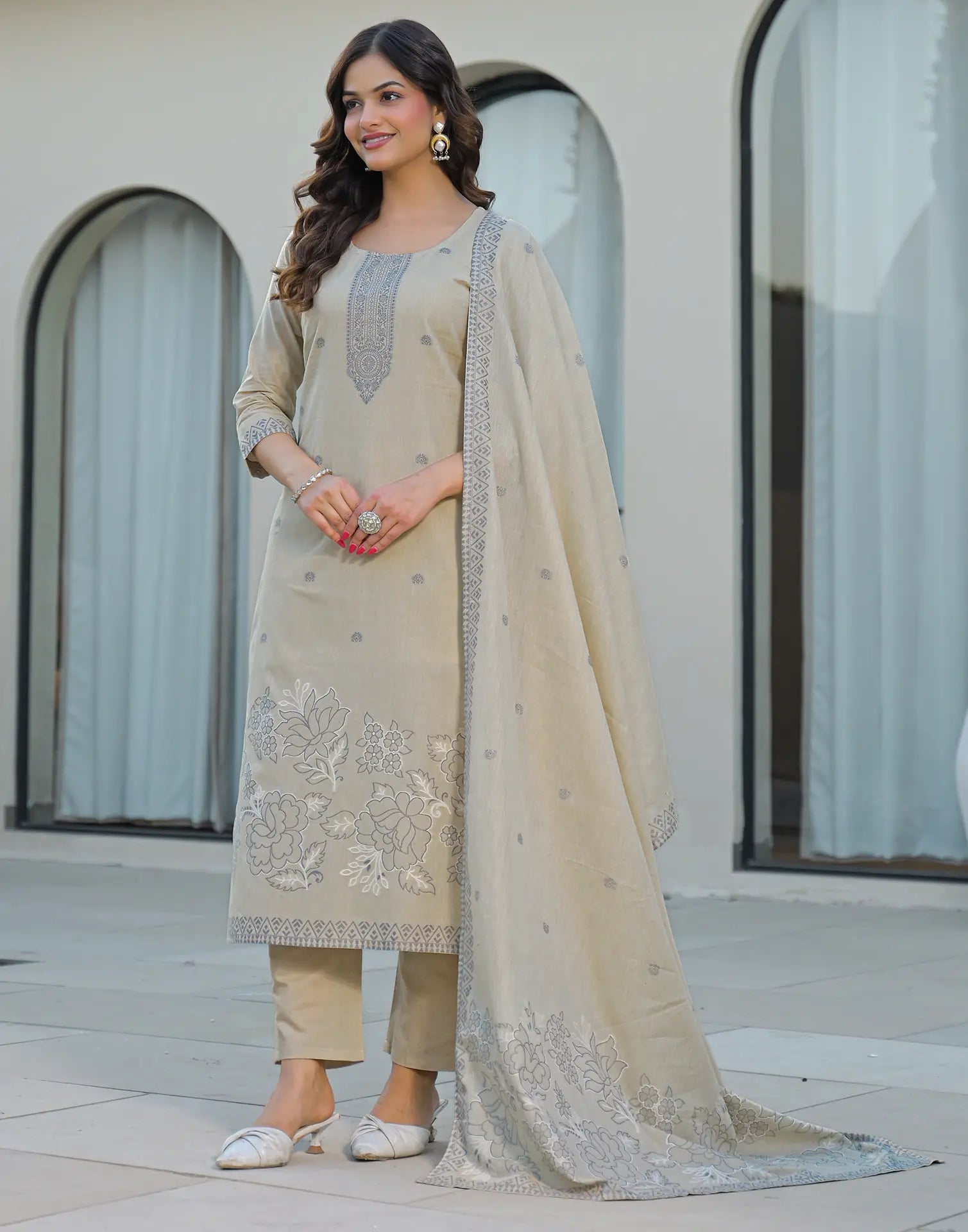 Skylee Cotton Woven Straight 3 Piece Kurta Set For Woman