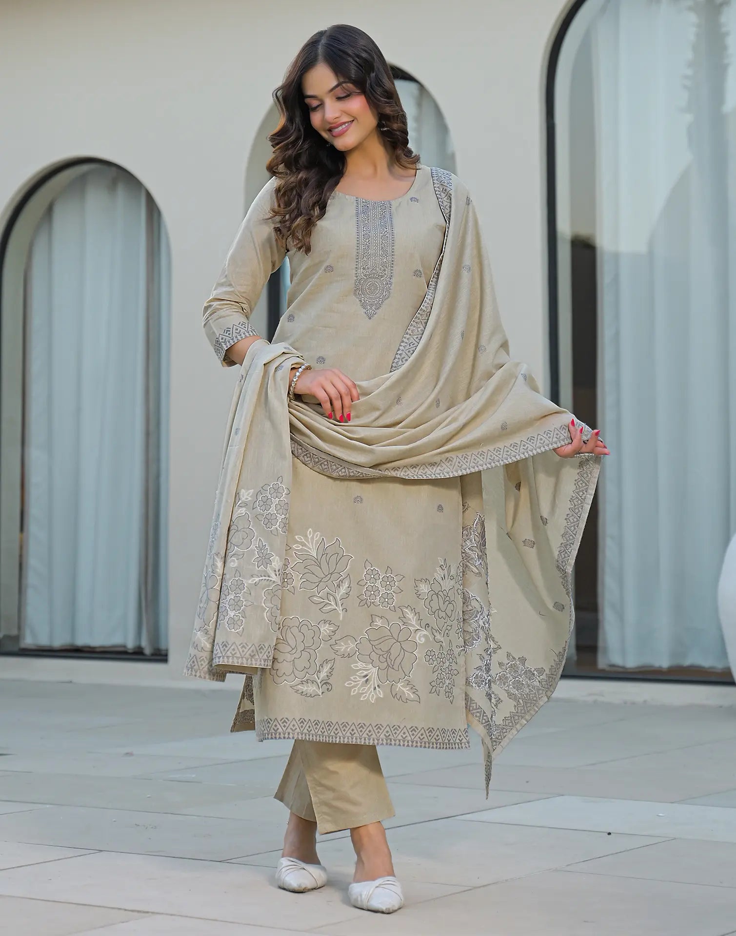 Skylee Cotton Woven Straight 3 Piece Kurta Set For Woman