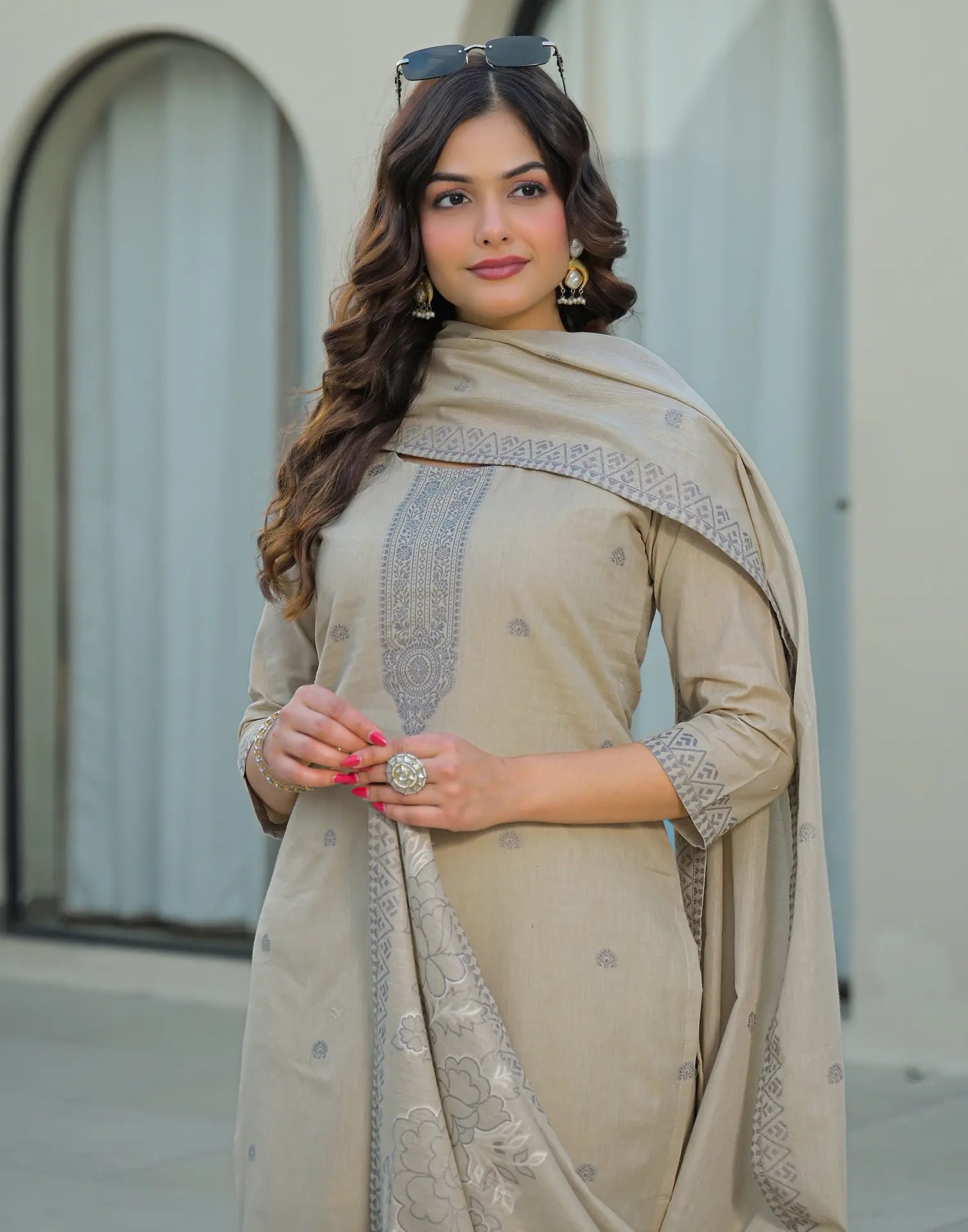 Skylee Cotton Woven Straight 3 Piece Kurta Set For Woman