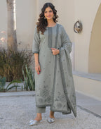 Skylee Cotton Woven Straight 3 Piece Kurta Set For Woman