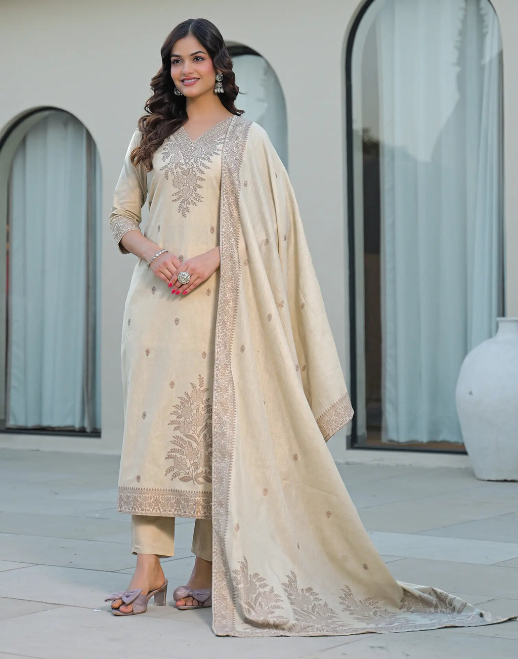 Skylee Cotton Woven Straight 3 Piece Kurta Set For Woman