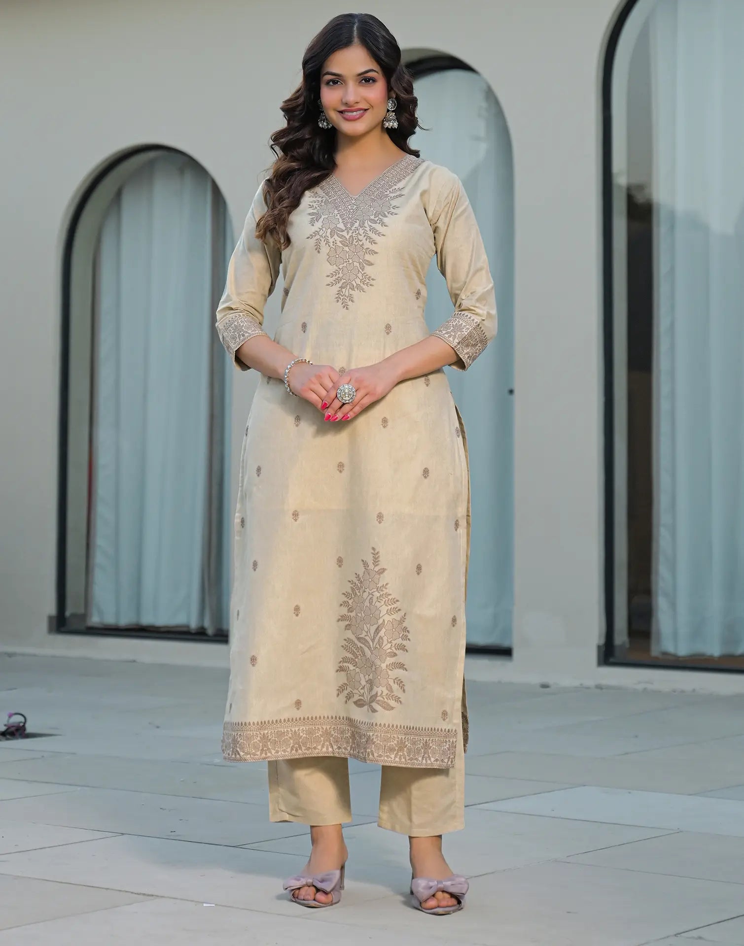 Skylee Cotton Woven Straight 3 Piece Kurta Set For Woman