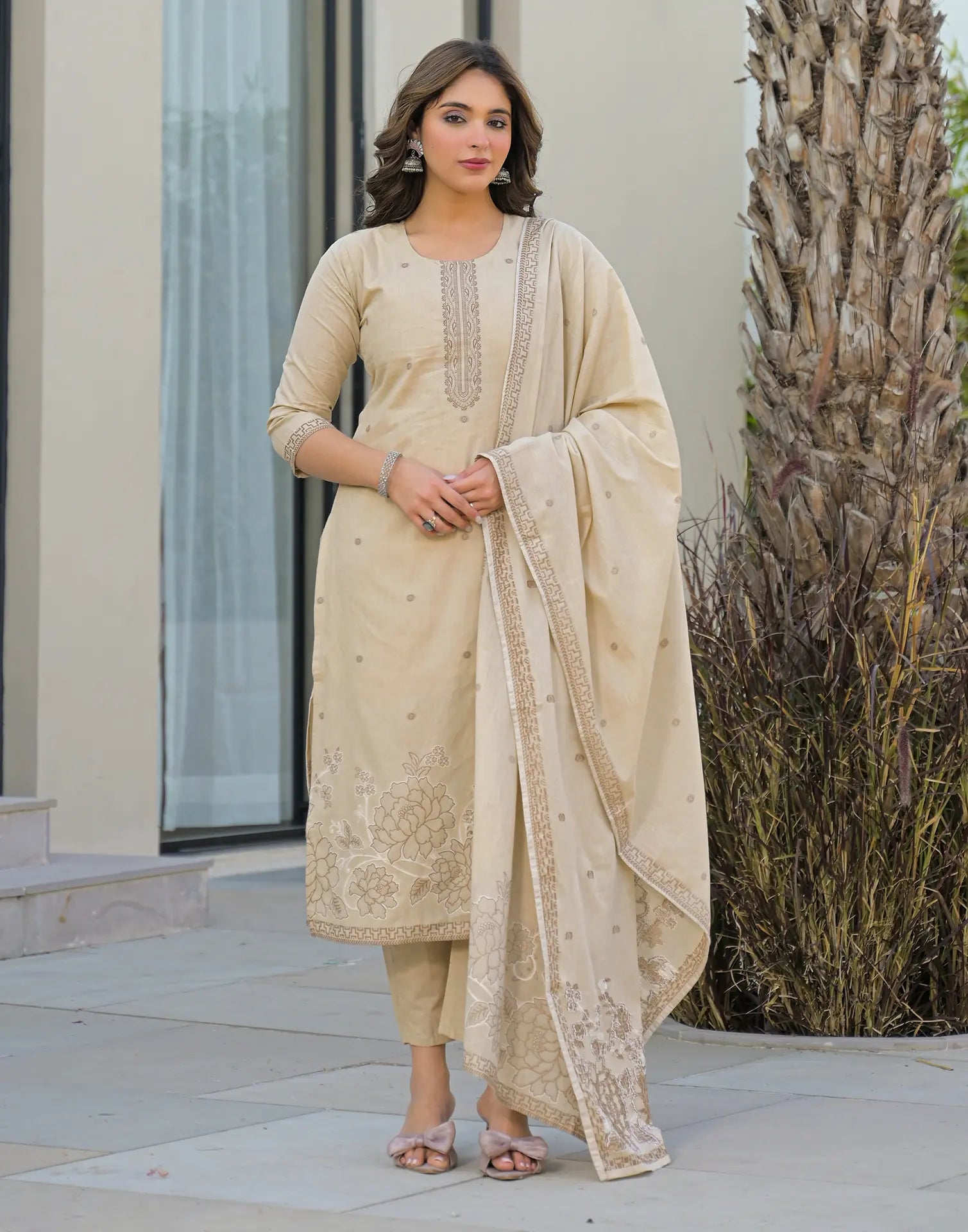 Skylee Cotton Woven Straight 3 Piece Kurta Set For Woman