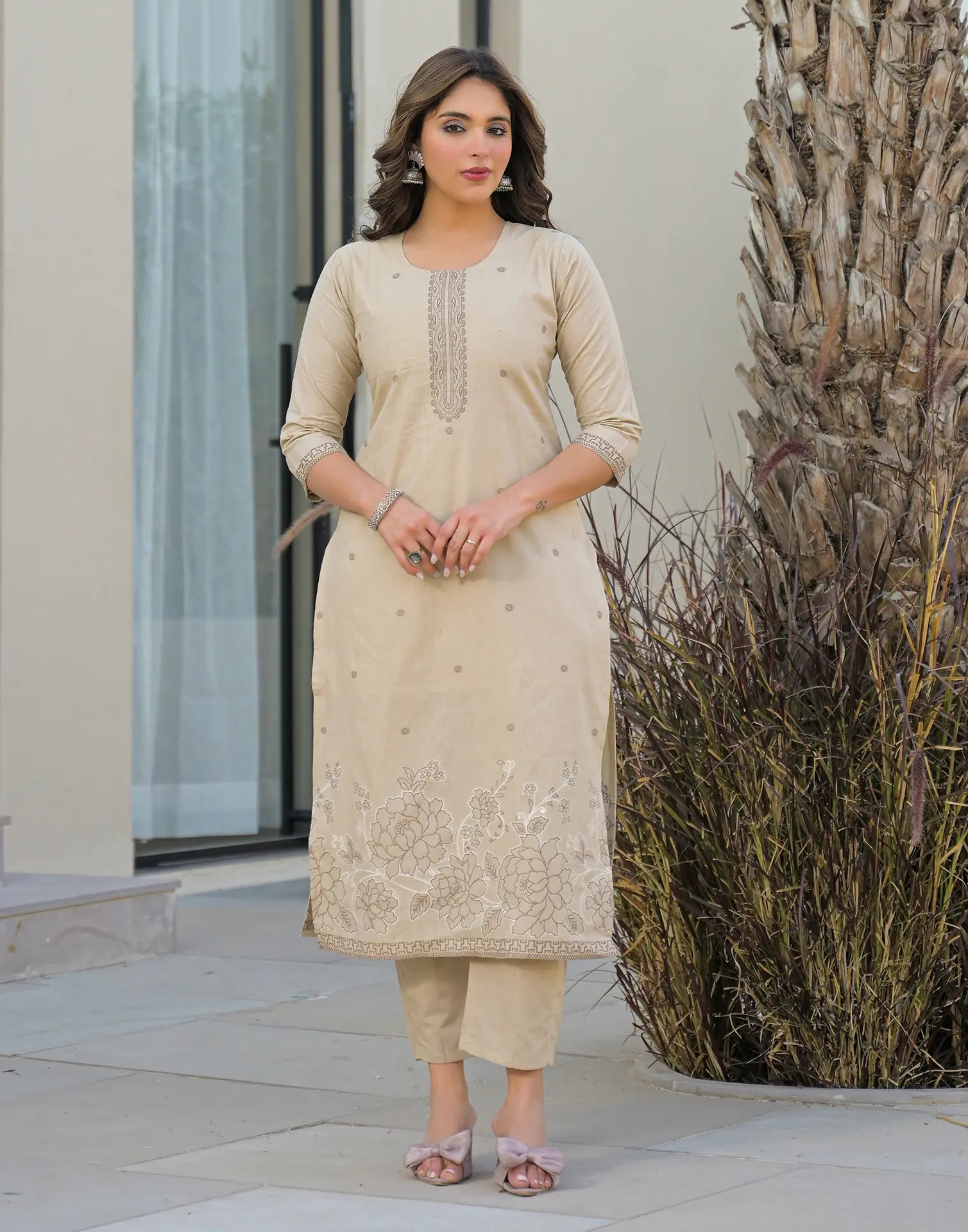 Skylee Cotton Woven Straight 3 Piece Kurta Set For Woman