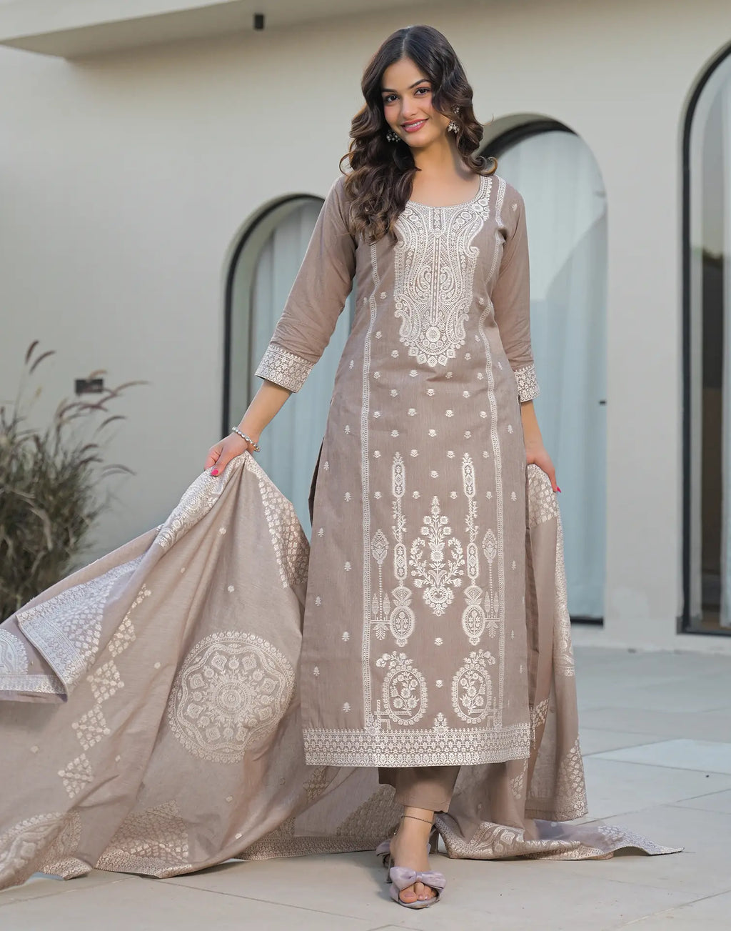 Skylee Cotton Woven Straight 3 Piece Kurta Set For Woman