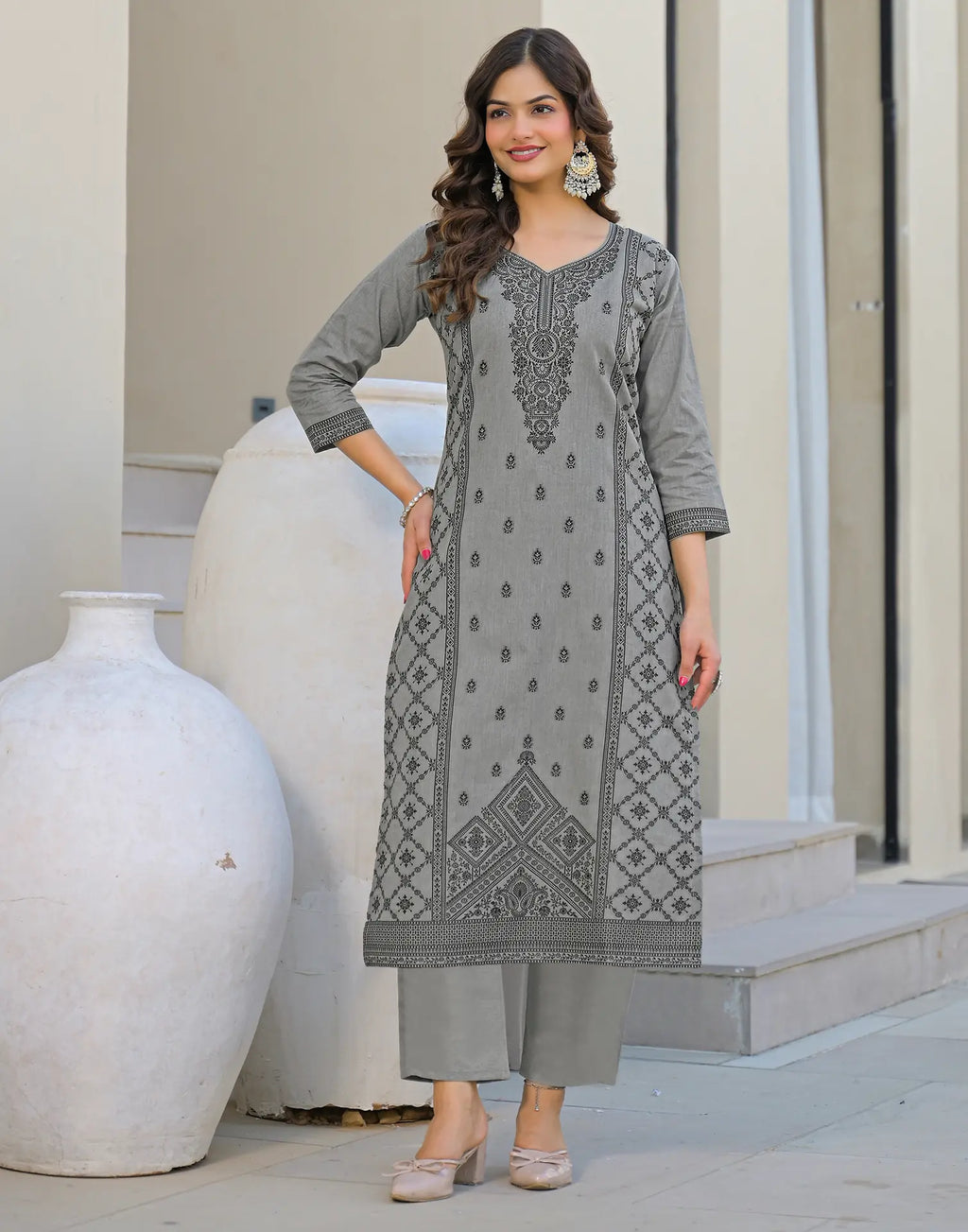 Skylee Cotton Woven Straight 3 Piece Kurta Set For Woman