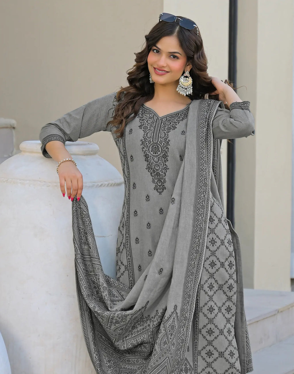 Skylee Cotton Woven Straight 3 Piece Kurta Set For Woman