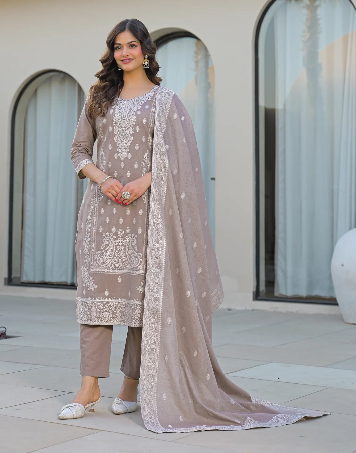 Skylee Cotton Woven Straight 3 Piece Kurta Set For Woman