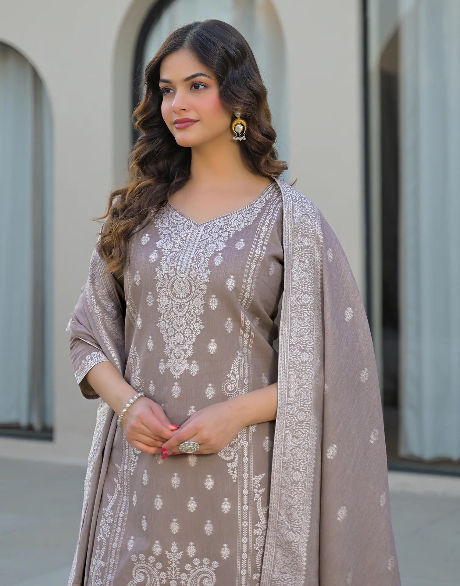 Skylee Cotton Woven Straight 3 Piece Kurta Set For Woman
