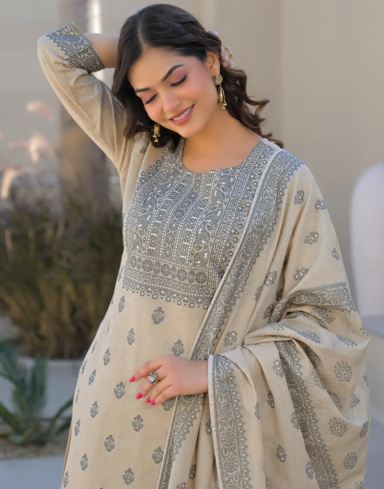 Skylee Cotton Woven Straight 3 Piece Kurta Set For Woman