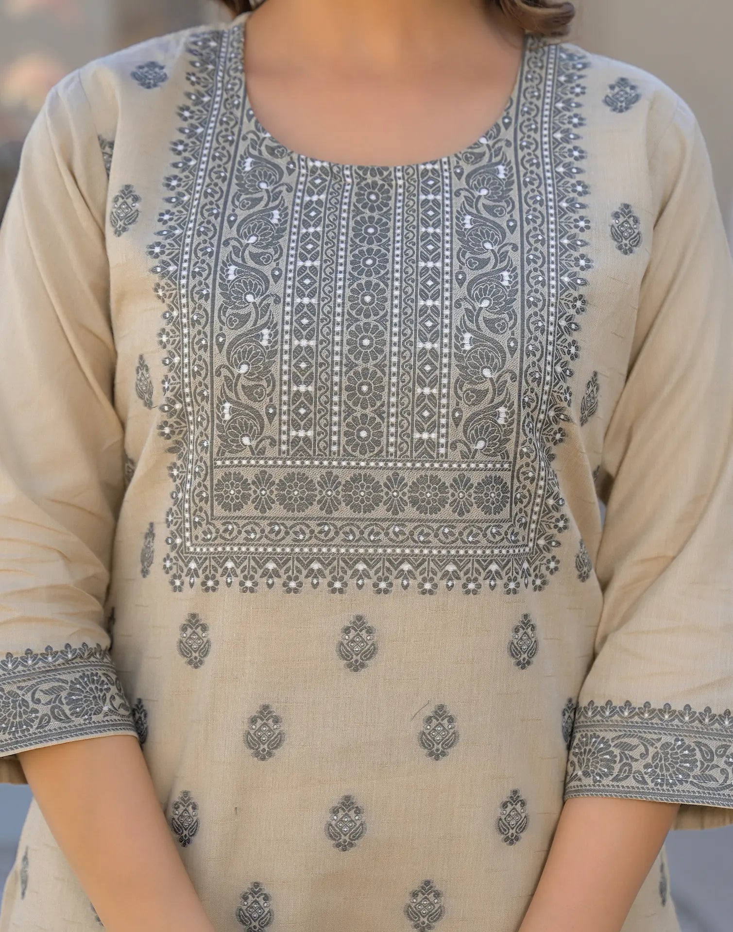 Skylee Cotton Woven Straight 3 Piece Kurta Set For Woman