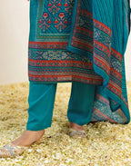 Skylee Silk Printed Straight 3 Piece Kurta Set For Woman