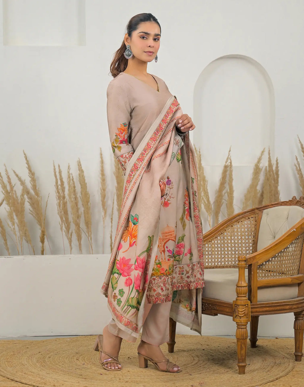 Skylee Silk Printed Straight 3 Piece Kurta Set For Woman