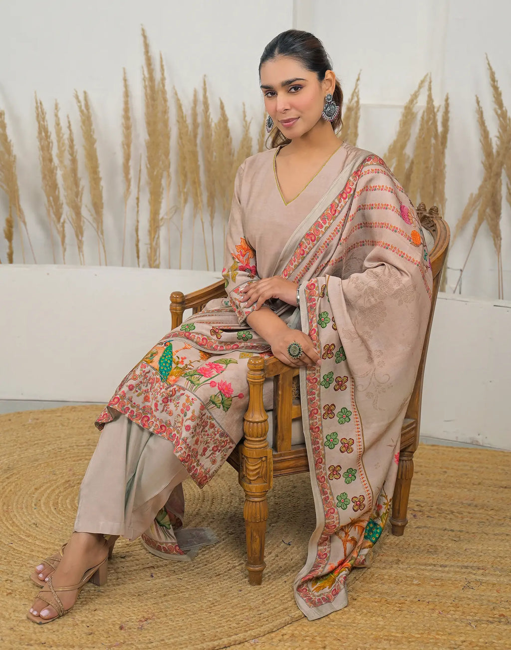 Skylee Silk Printed Straight 3 Piece Kurta Set For Woman