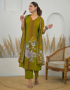 Skylee Silk Printed Straight 3 Piece Kurta Set For Woman