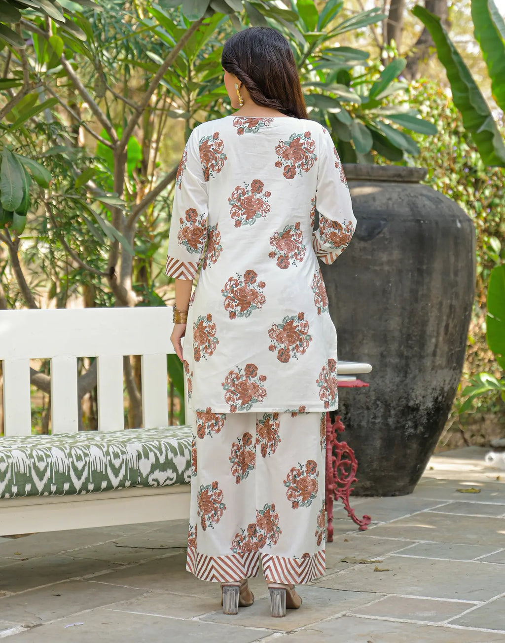 Skylee Cotton Printed Straight 3 Piece Kurta Set For Woman