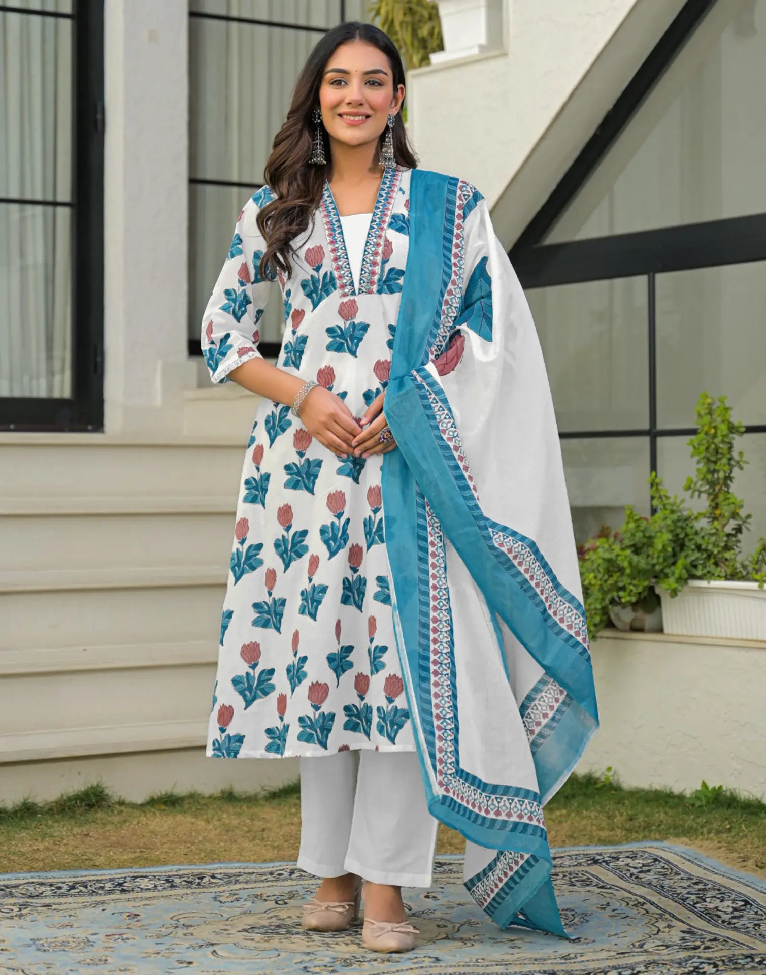 Skylee Cotton Floral Print A-Line 3 Piece Kurta Set For Woman