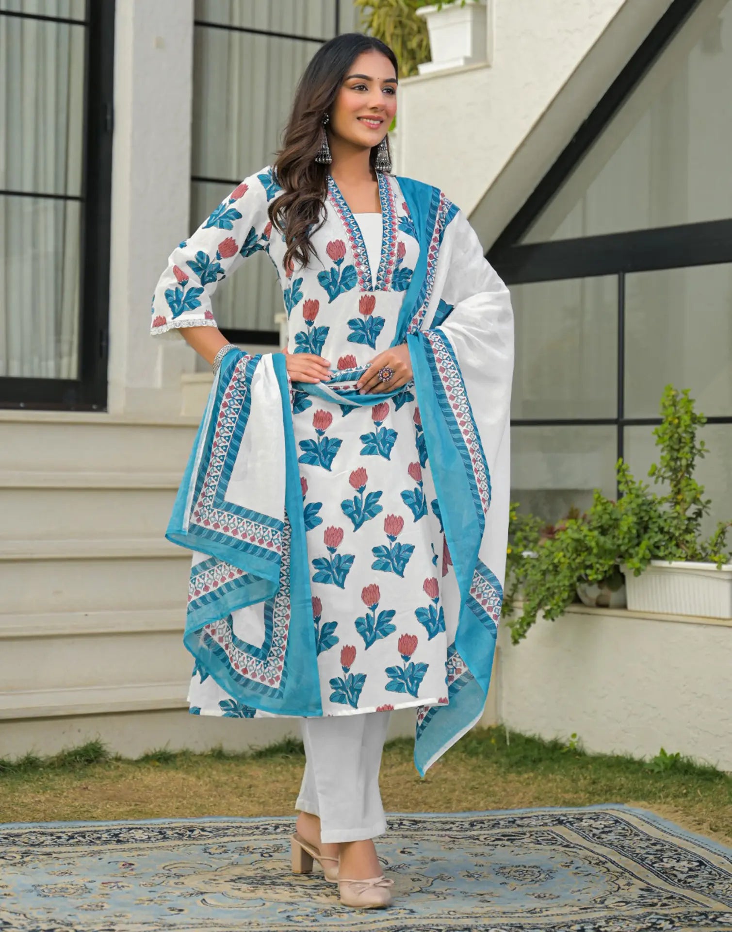 Skylee Cotton Floral Print A-Line 3 Piece Kurta Set For Woman