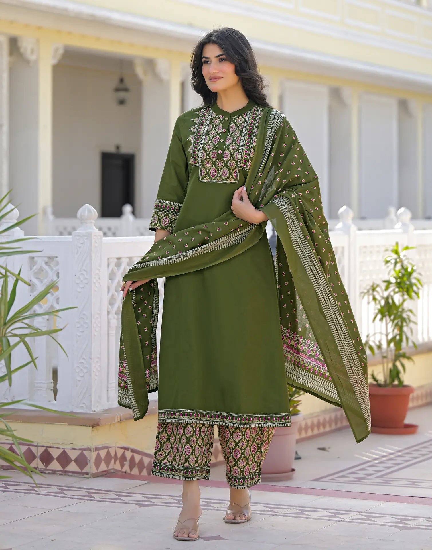 Skylee Cotton Printed Straight 3 Piece Kurta Set For Woman