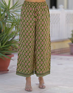 Skylee Cotton Printed Straight 3 Piece Kurta Set For Woman